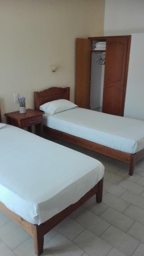 Alexandros Guest House Skiathos Exterior foto